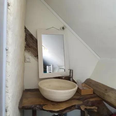 La Brevonniere Bed & Breakfast *